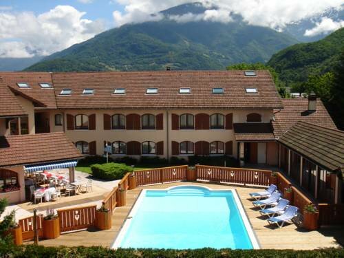 Гостиница Le Roma в Альбервиле