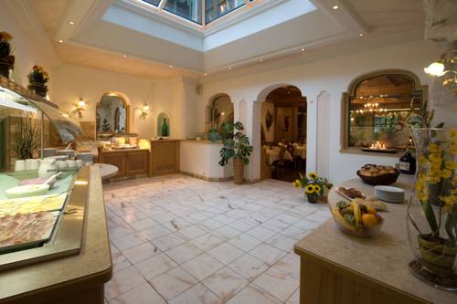 Фото Hotel Obermair