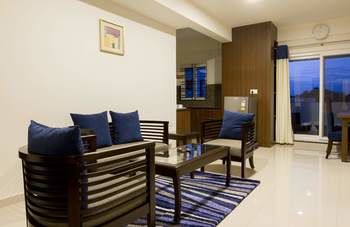 Фото Fabhotel Oakwoods Serai