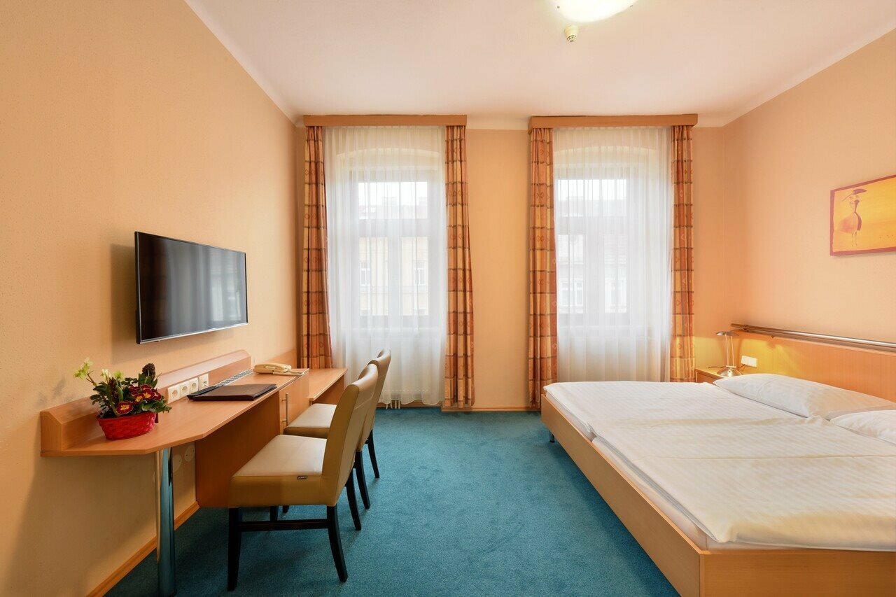 Фото Lucia Hotel