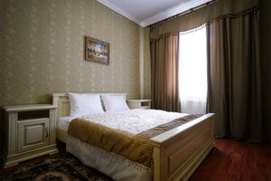 Usengi Hotel and Hostel (selo Tegenekli, Balkarskaya ulitsa, 1Б), hotel