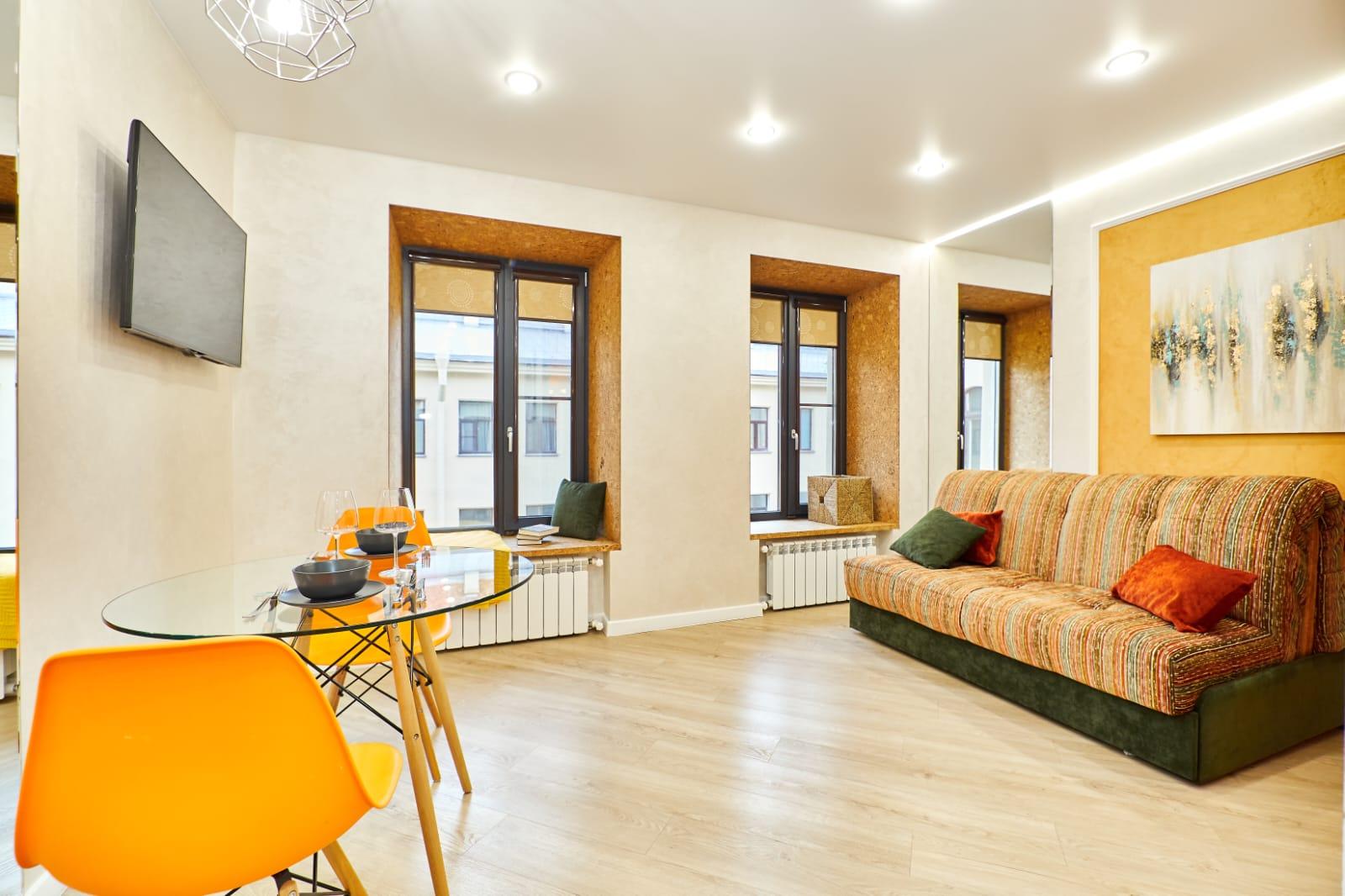 Фото Критик Отдыхает на Невском