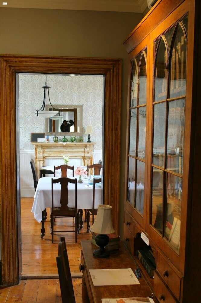 Фото Montgomery Inn Ingleside