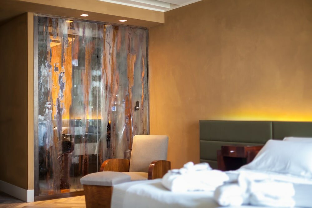 Фото Liassidi Wellness Suites