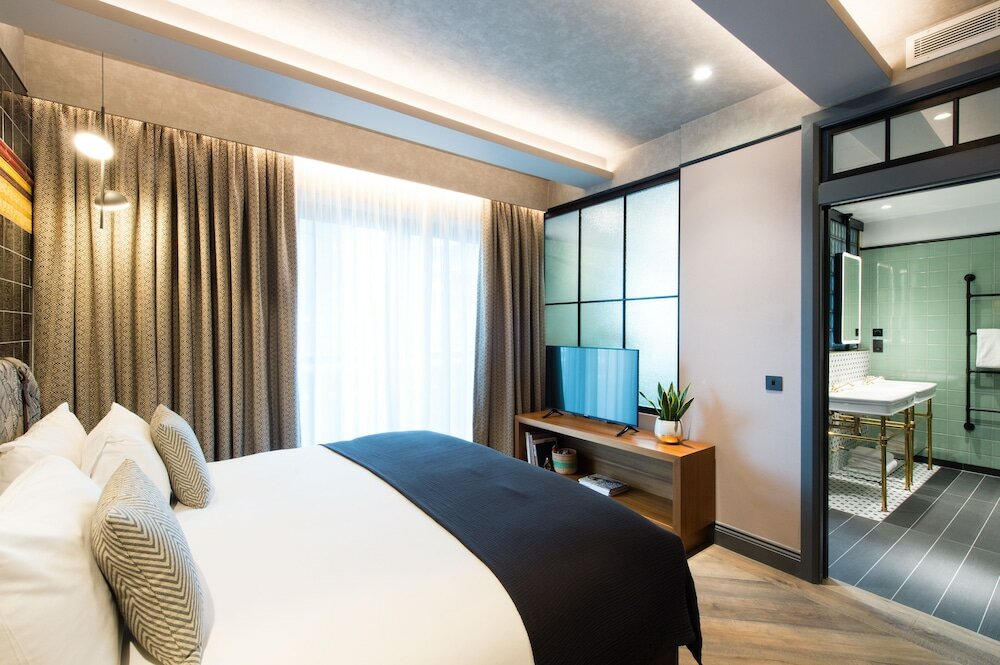 Фото Clayton Hotel City of London