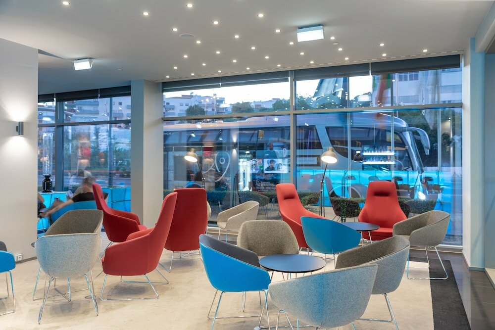 Фото Holiday Inn Express Lisbon Alfragide, an Ihg Hotel