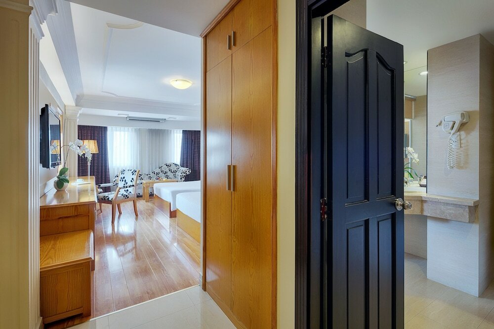 Фото Silverland Central