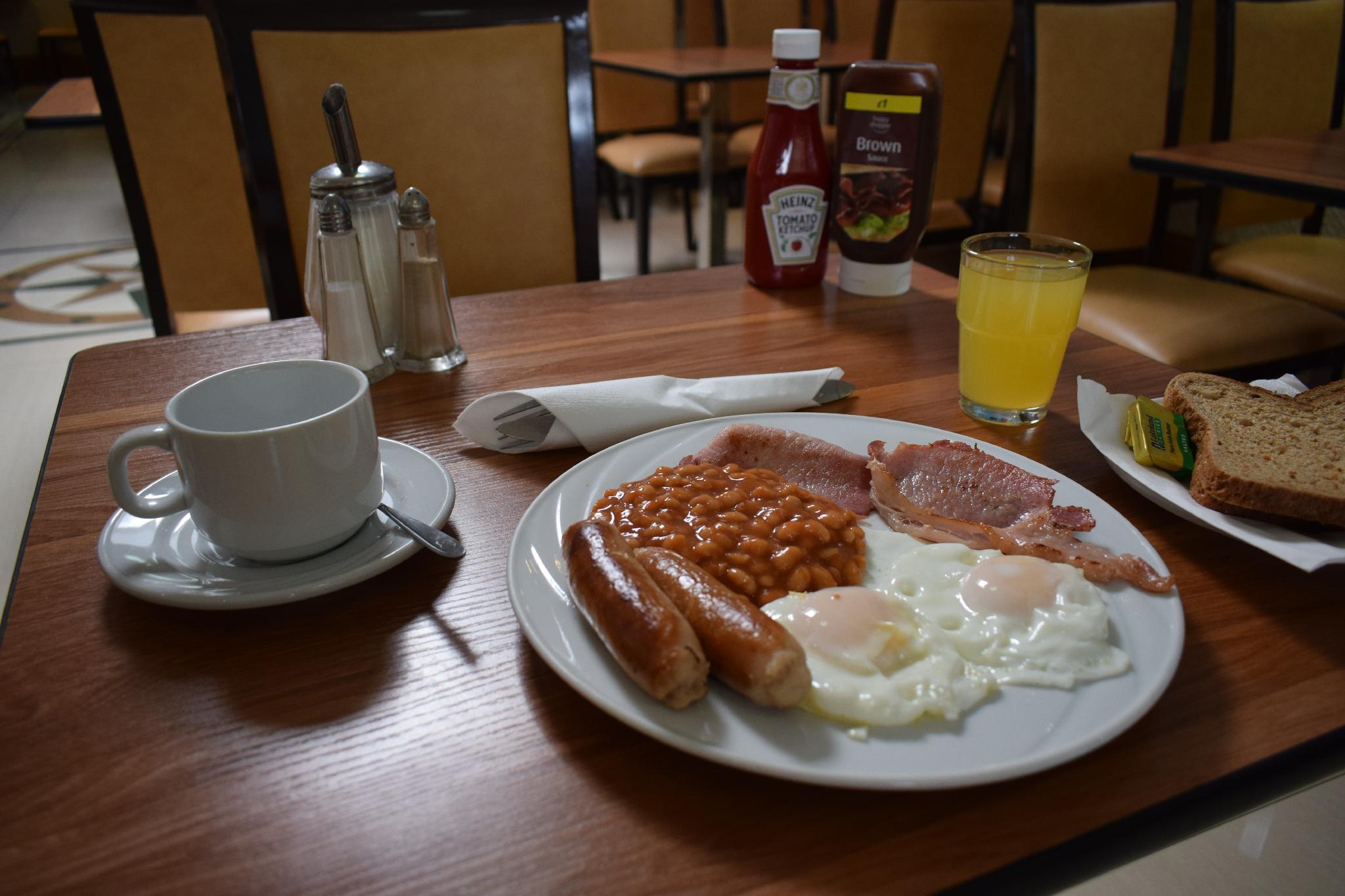 Фото Leigham Court Hotel