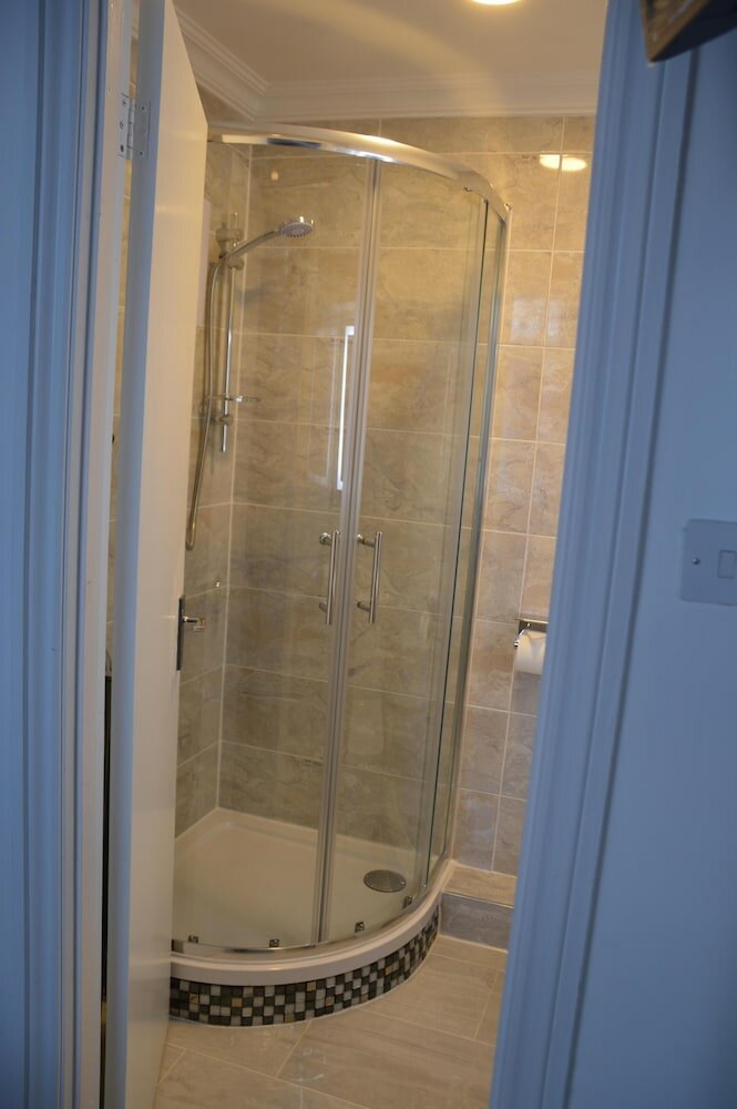 Фото Holly Lodge Guest House