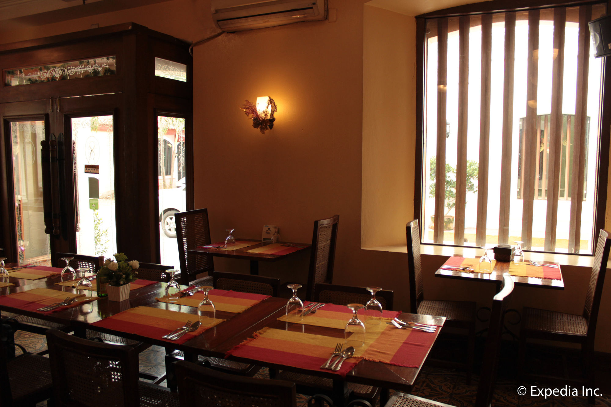 Фото Hotel Salcedo de Vigan