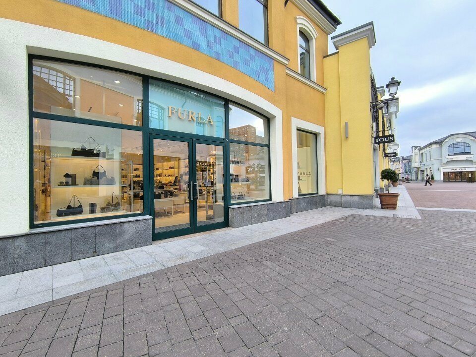 Çanta və çamadan mağazası Furla, , foto