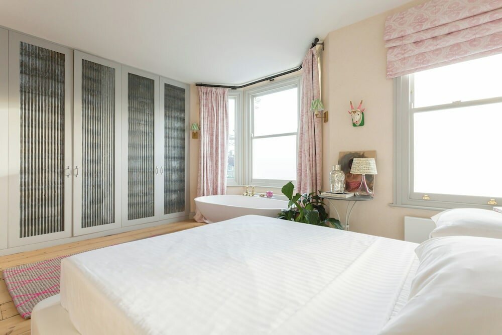 Фото Barlby Road III by Onefinestay