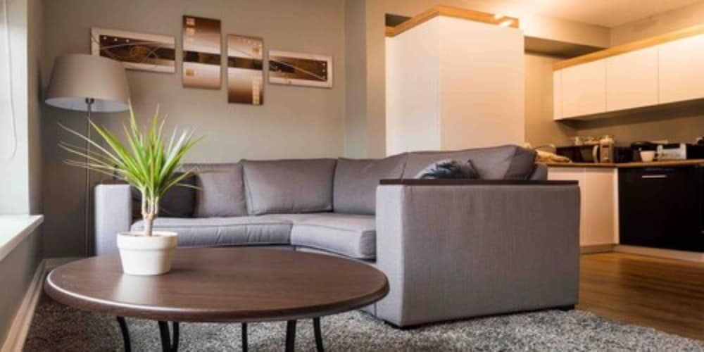 Фото Aaron Wise Serviced Apartments