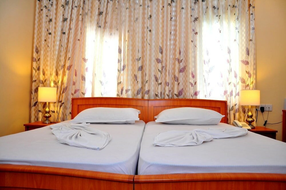 Фото London Palace