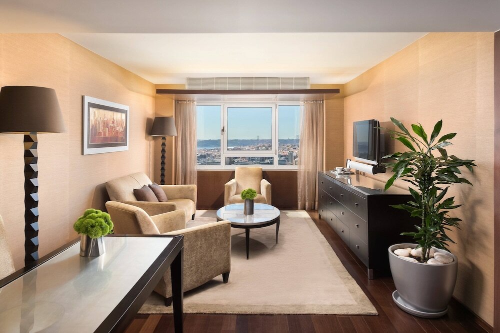 Фото Sheraton Lisboa Hotel & SPA