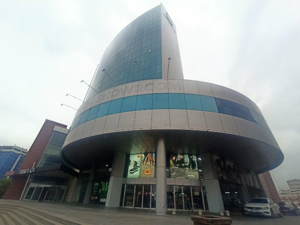 Shopping mall Yesil Plaza, Istanbul, photo