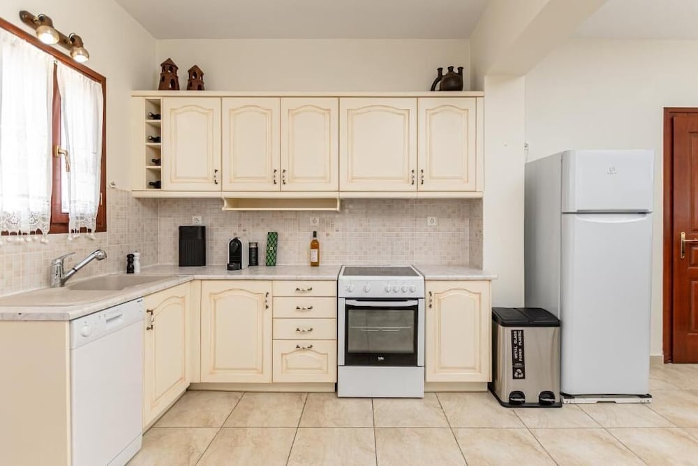 Фото Villa of Roses - Private villa with pool