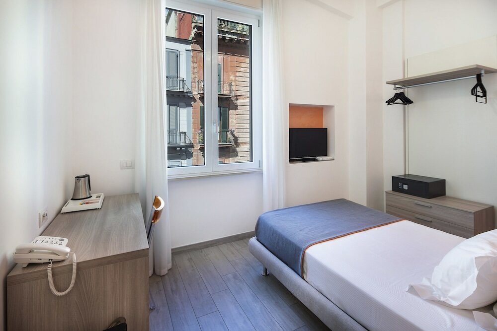 Фото IstayinToledo Luxury Guest House