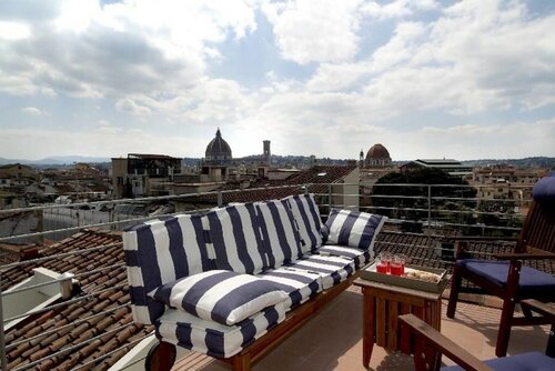 Апартаменты Penthouse Hilife Panoramic Terrace во Флоренции