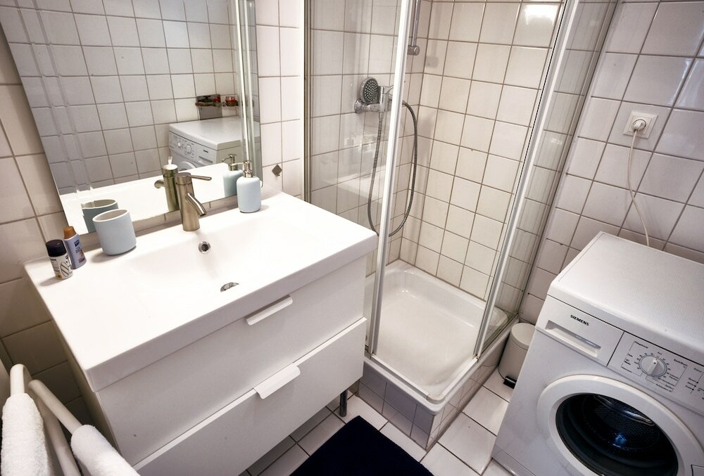 Фото Operastreet.com Apartments