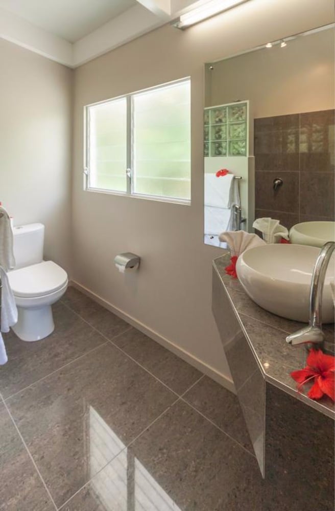 Фото Ocean Spray Villas