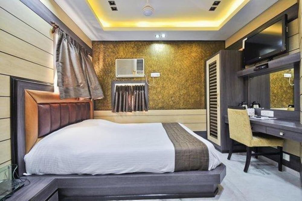 Фото Hotel Esteem