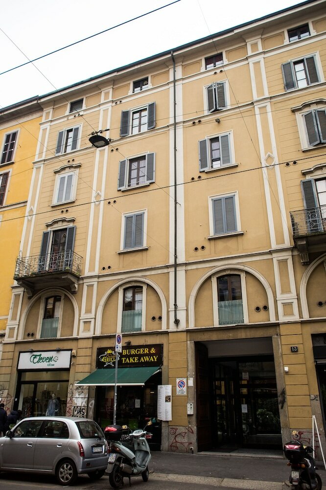 Фото Gambara Citylife Urban Nest