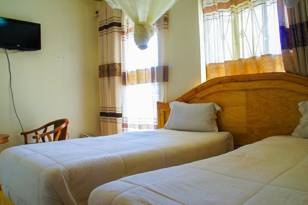 Фото Capricon Executive Hotel