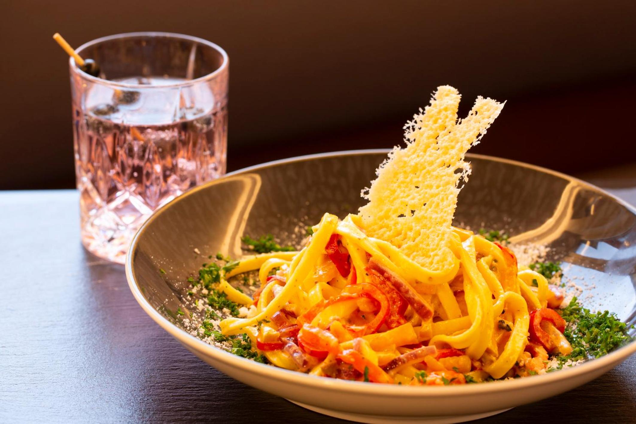 Фото Hotel & Boarding House Schlosserwirt