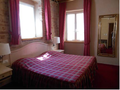 Фото Hôtel Saint Martin