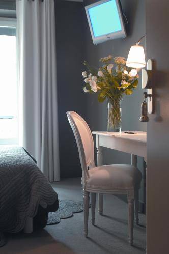 Фото Le Nemours Rennes