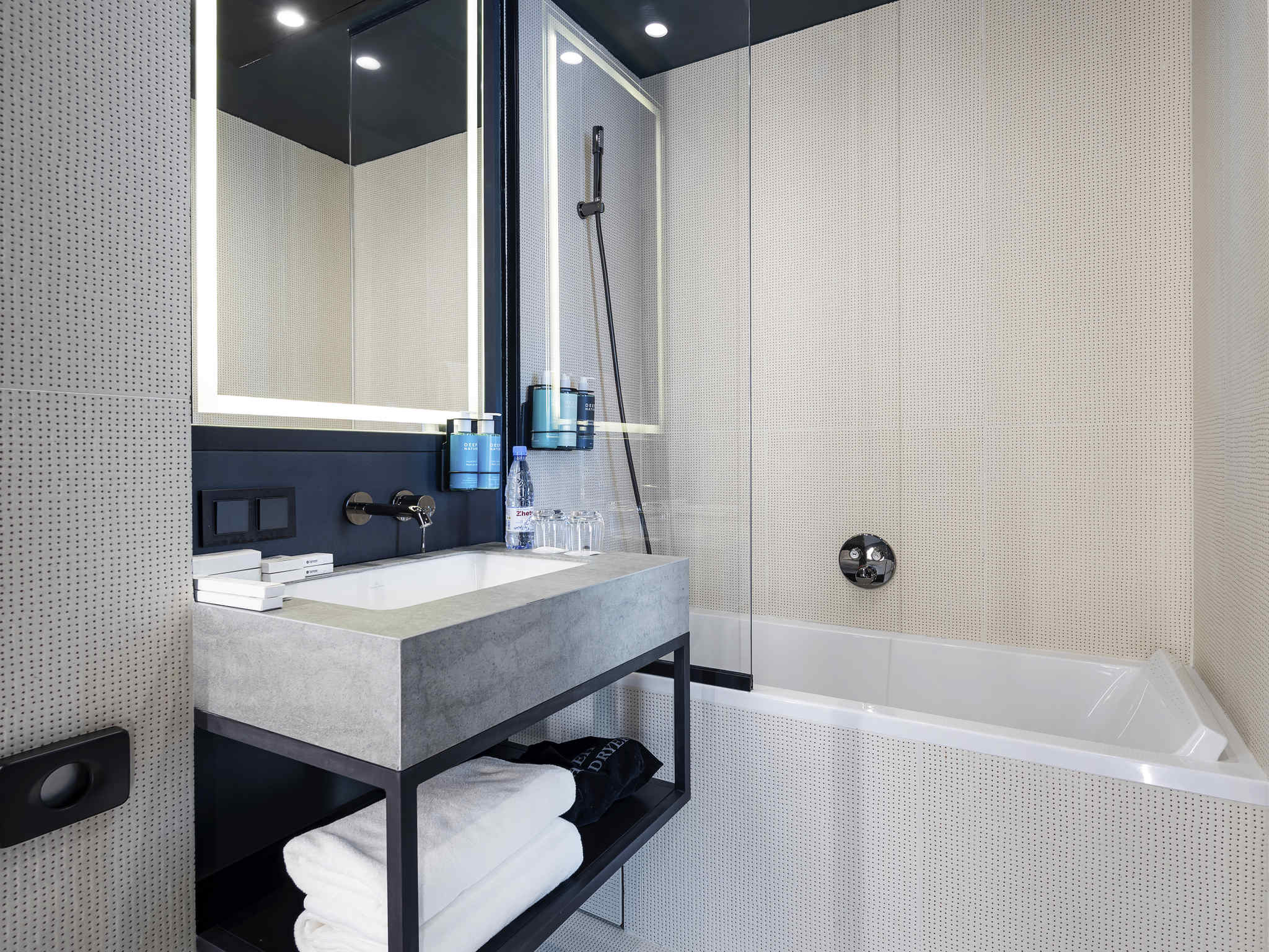 Фото Novotel Living Almaty Jetisu