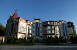 Шуваловский дом (Bolshaya Ozyornaya Street, 77), housing complex