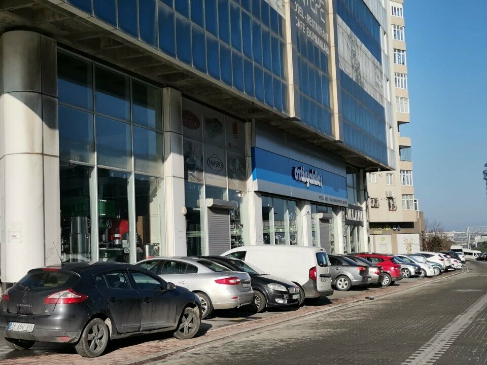Tableware shop Oztiryakiler, Istanbul, photo