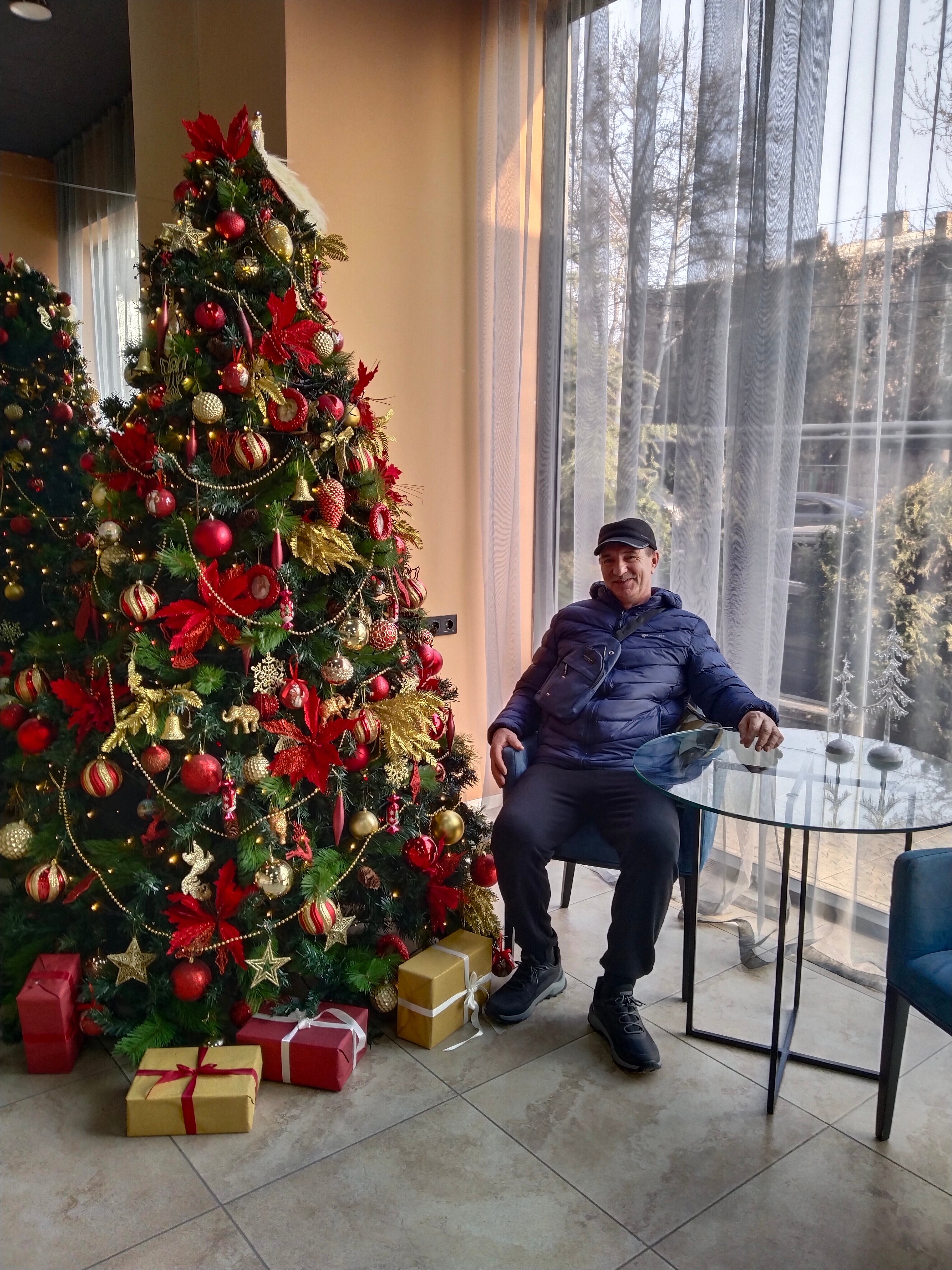 Фото 4Guest Hotel