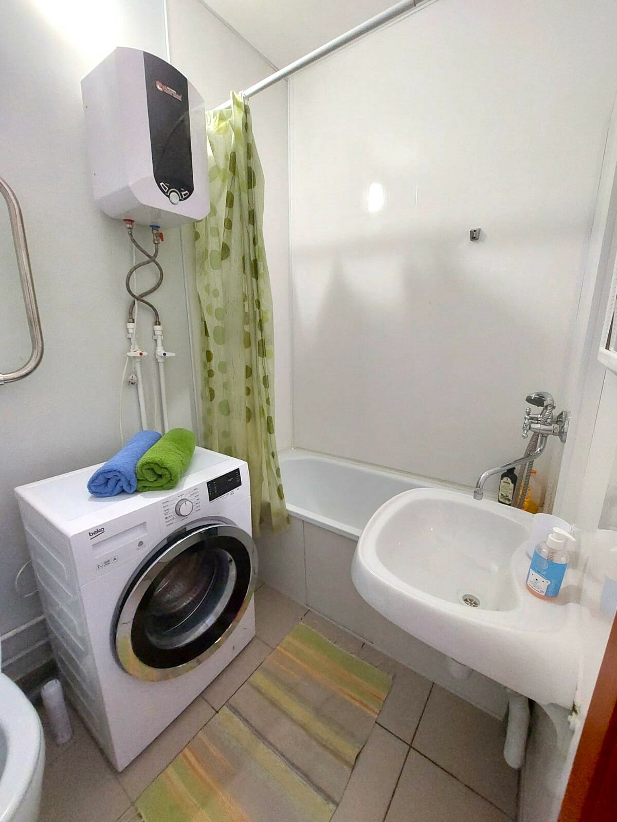 Фото отеля 2