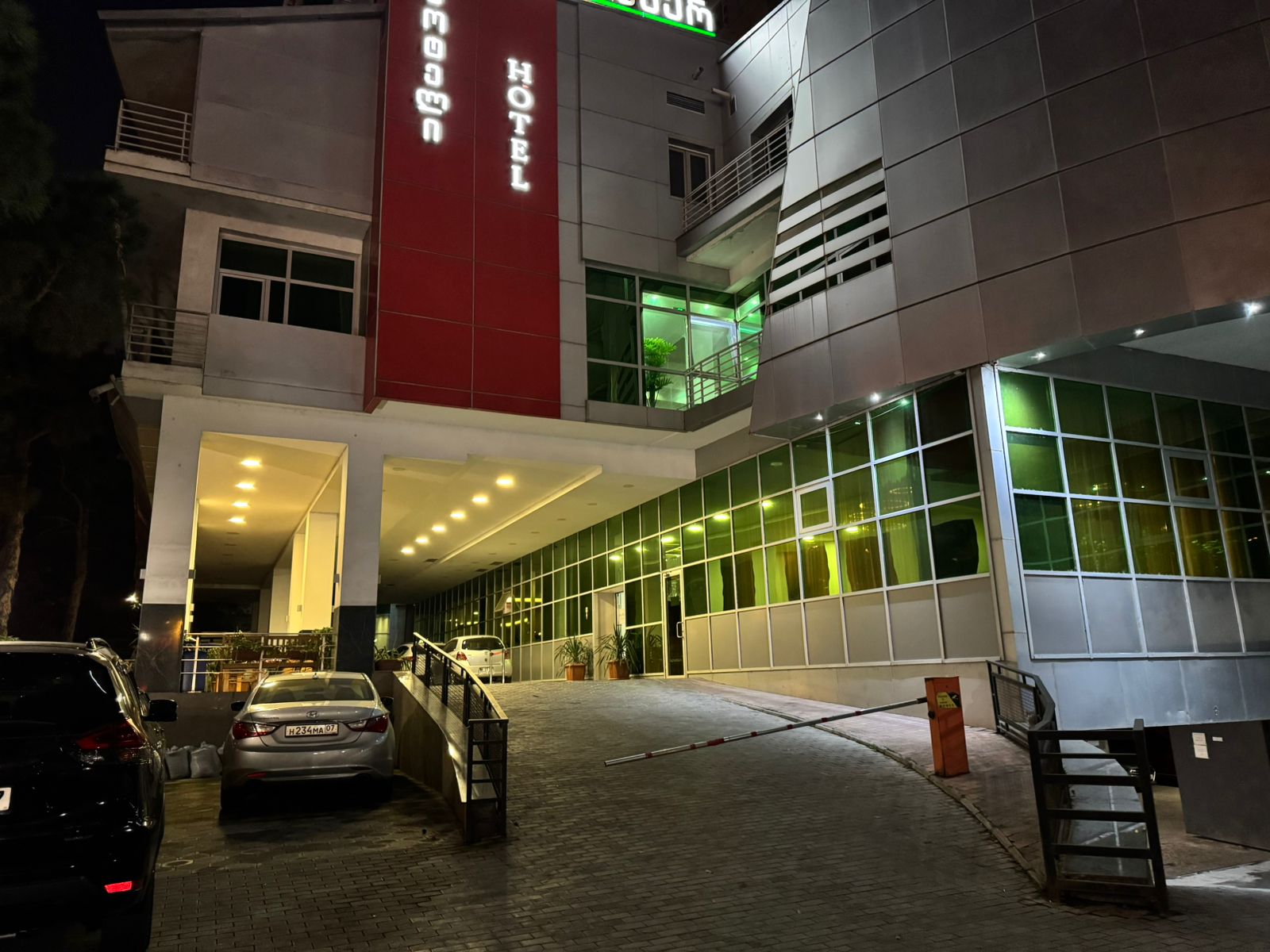 Фото Green Tower Hotel