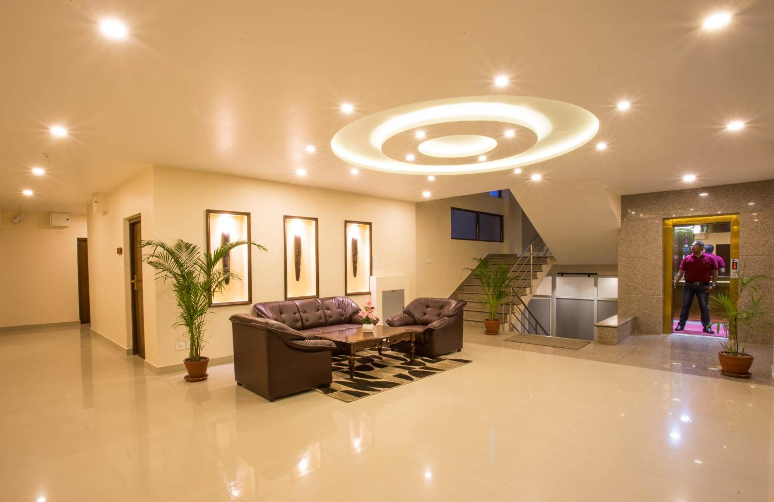 Фото Yatri Suites & SPA