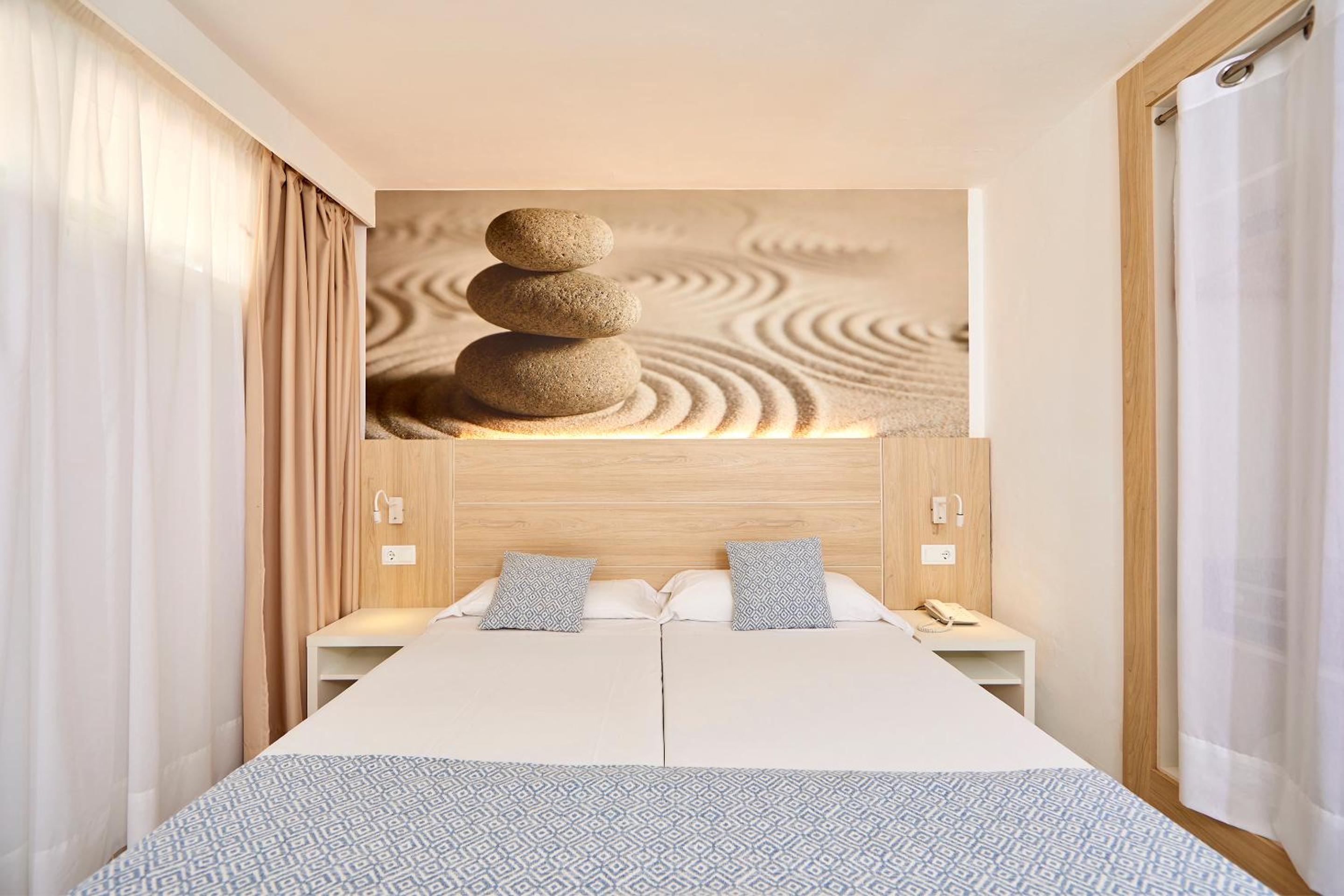 Фото Sun Beach - Только для взрослых