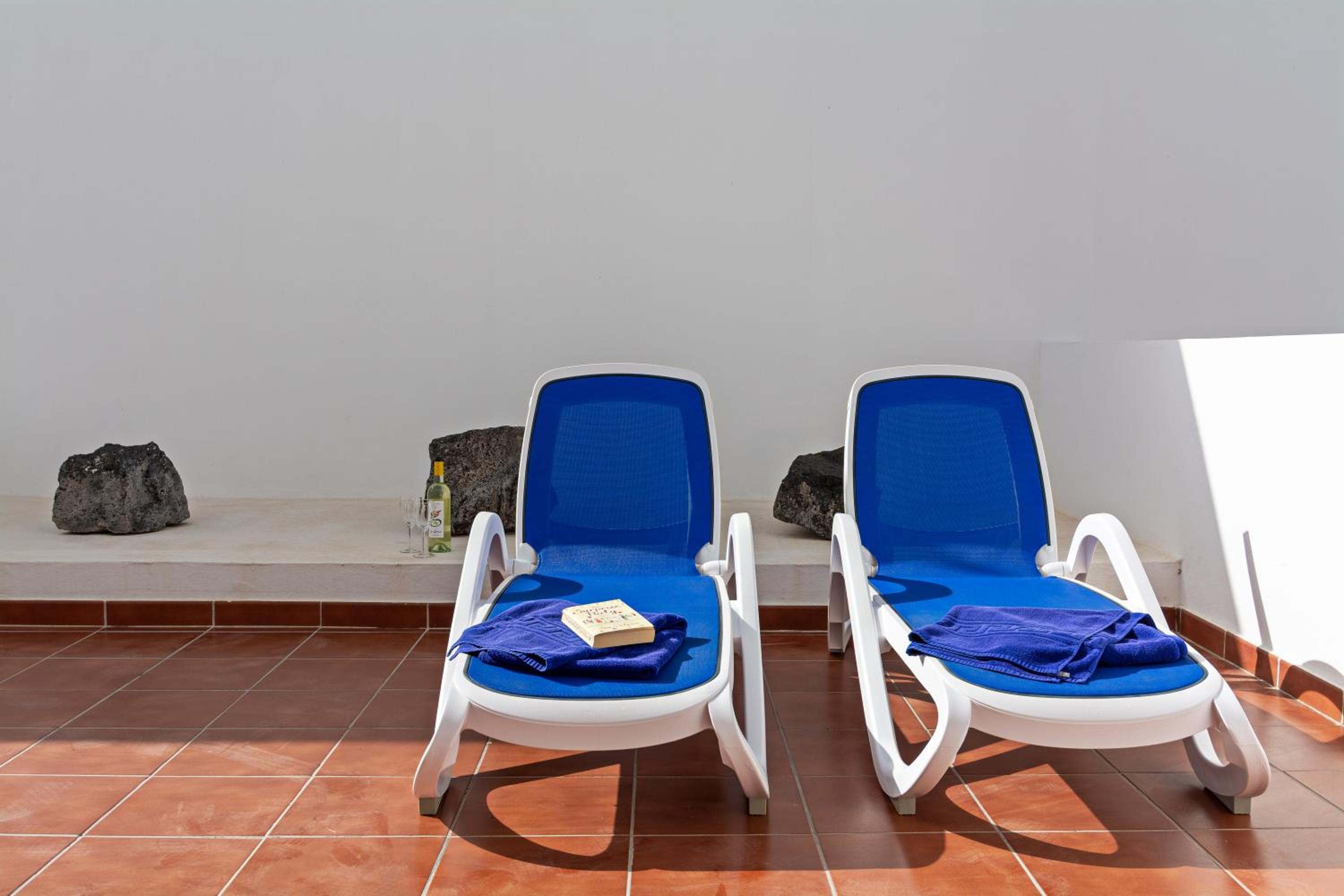 Фото Apartamentos Océano - Adults Only