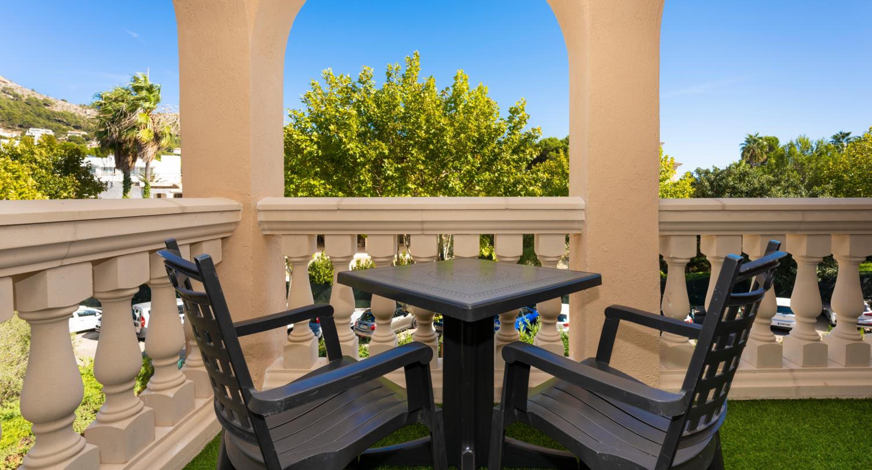 Фото Apartamentos Sinfony