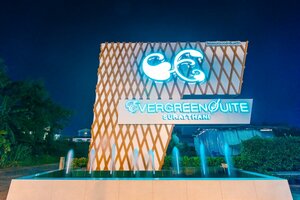 Гостиница Evergreen Suite Hotel