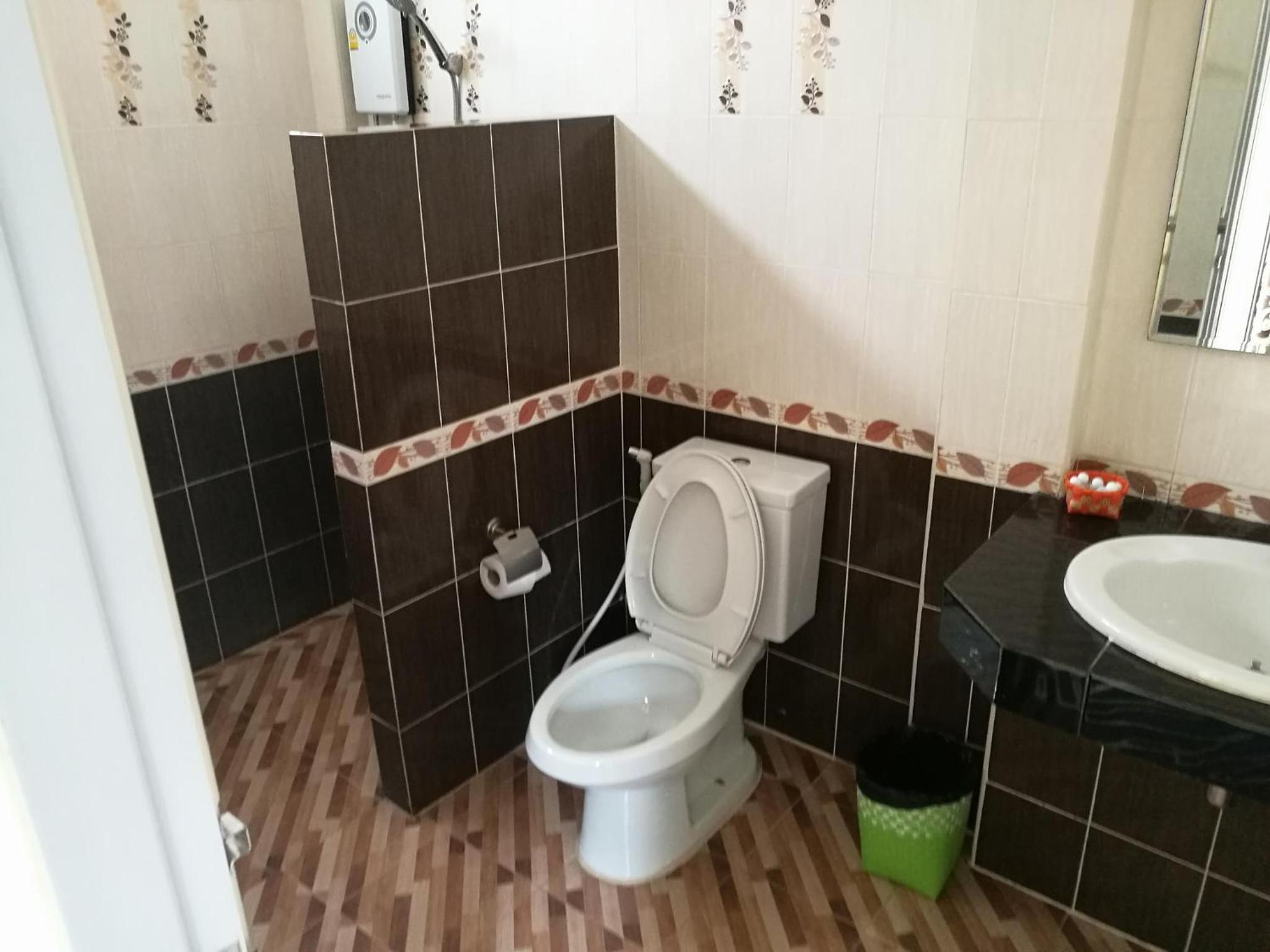 Фото P and P Place Apartment Kanchanaburi