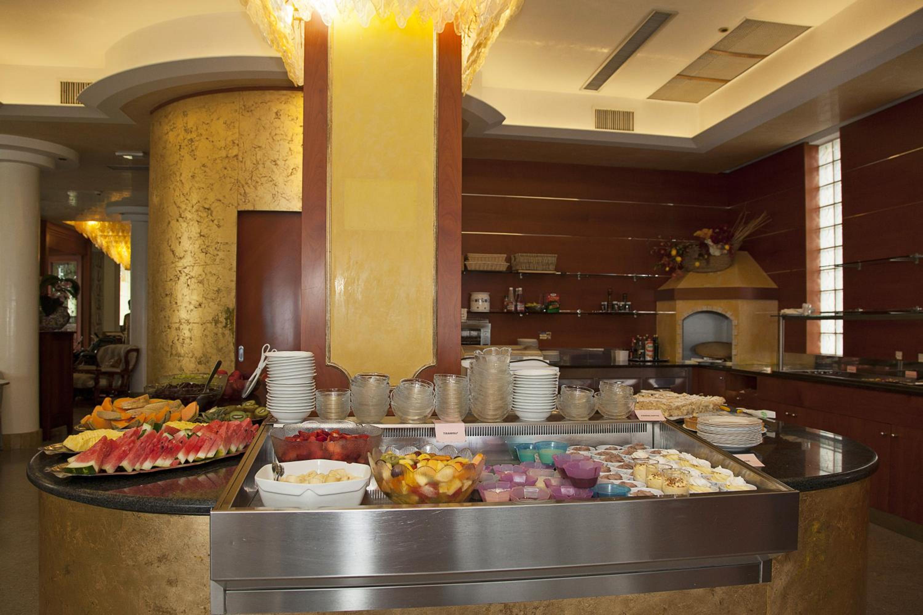 Фото Hotel Elpiro