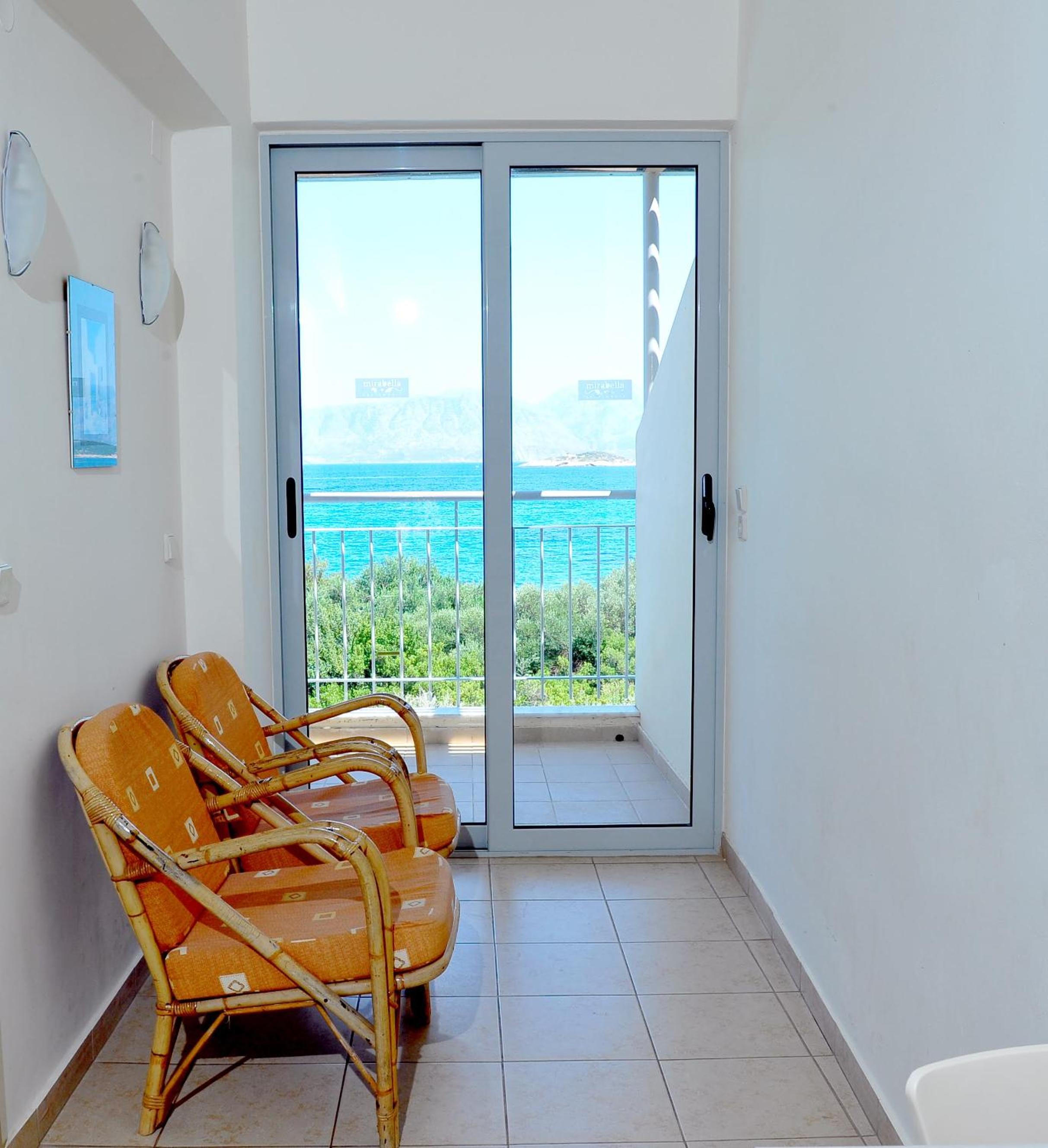 Фото Mirabella Apartments