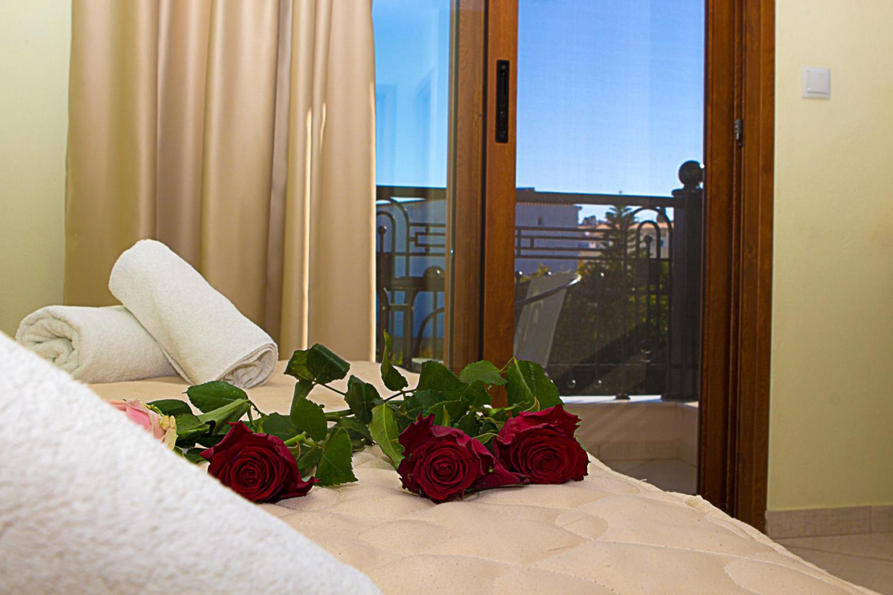 Фото Anthena Studios