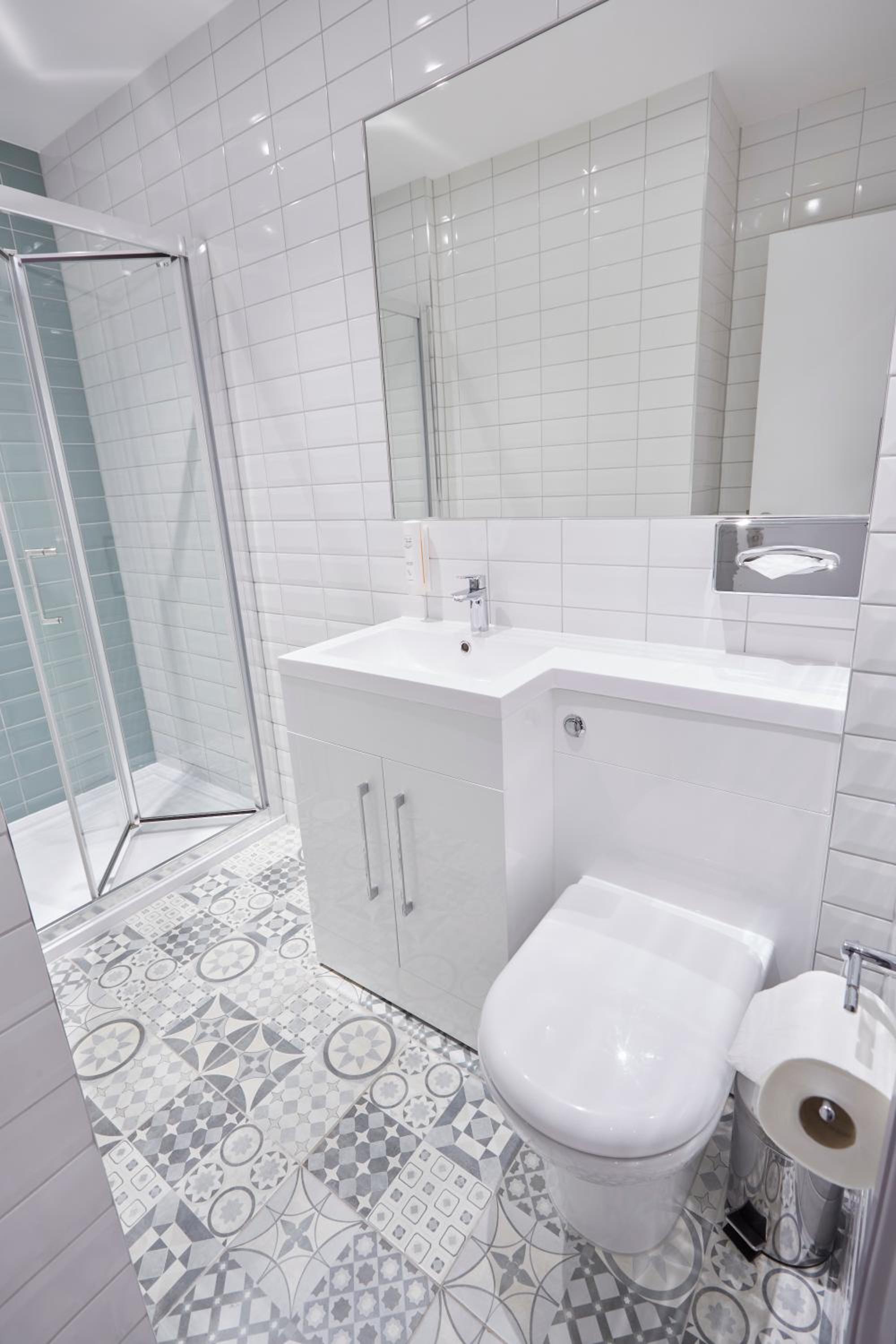 Фото Apartment Next to Victoria Station