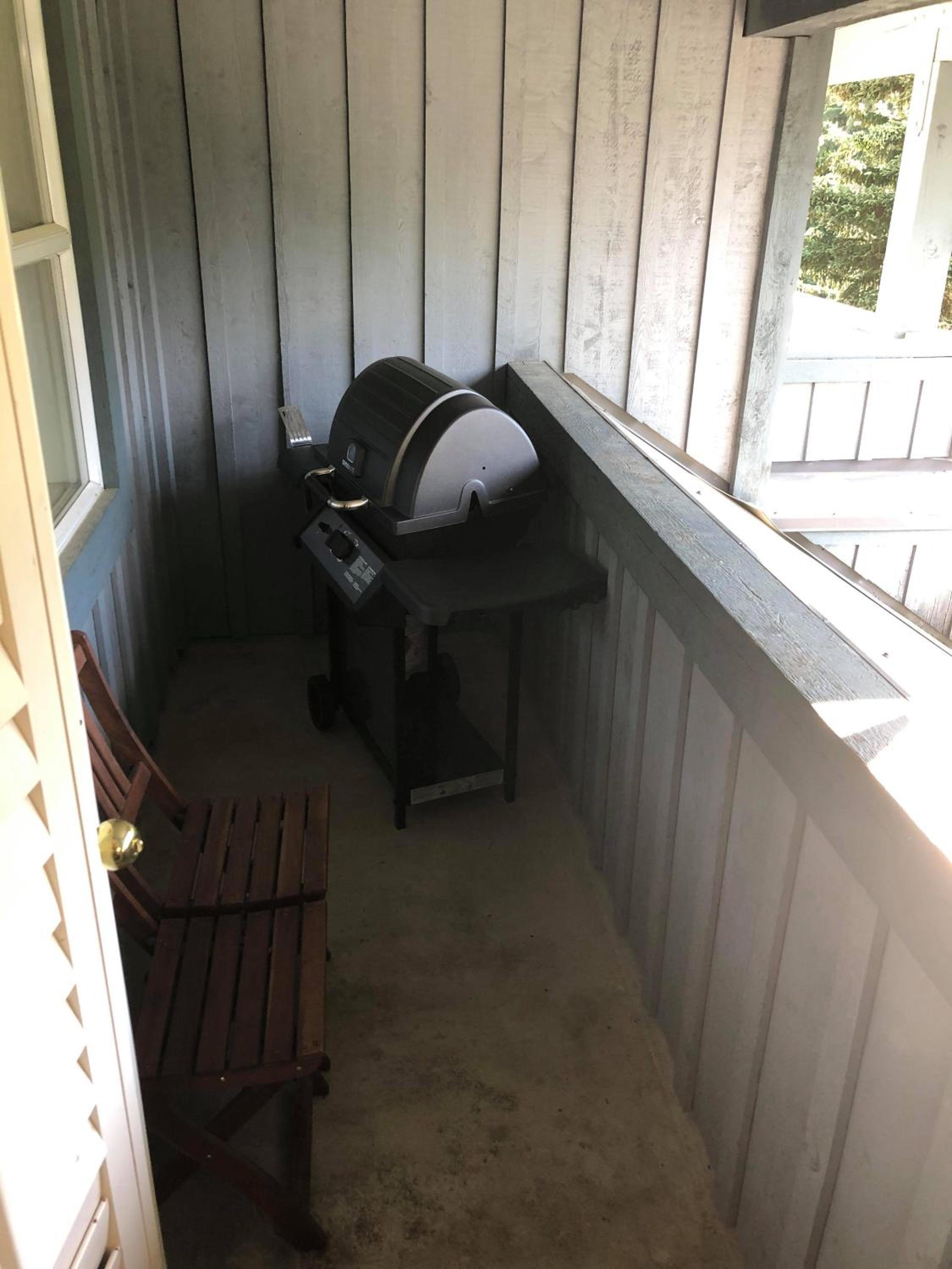 Фото Glacier Lodge Boutique Hotel