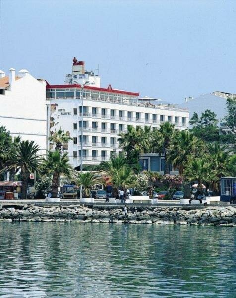 Гостиница Surtel Hotel в Кушадасы