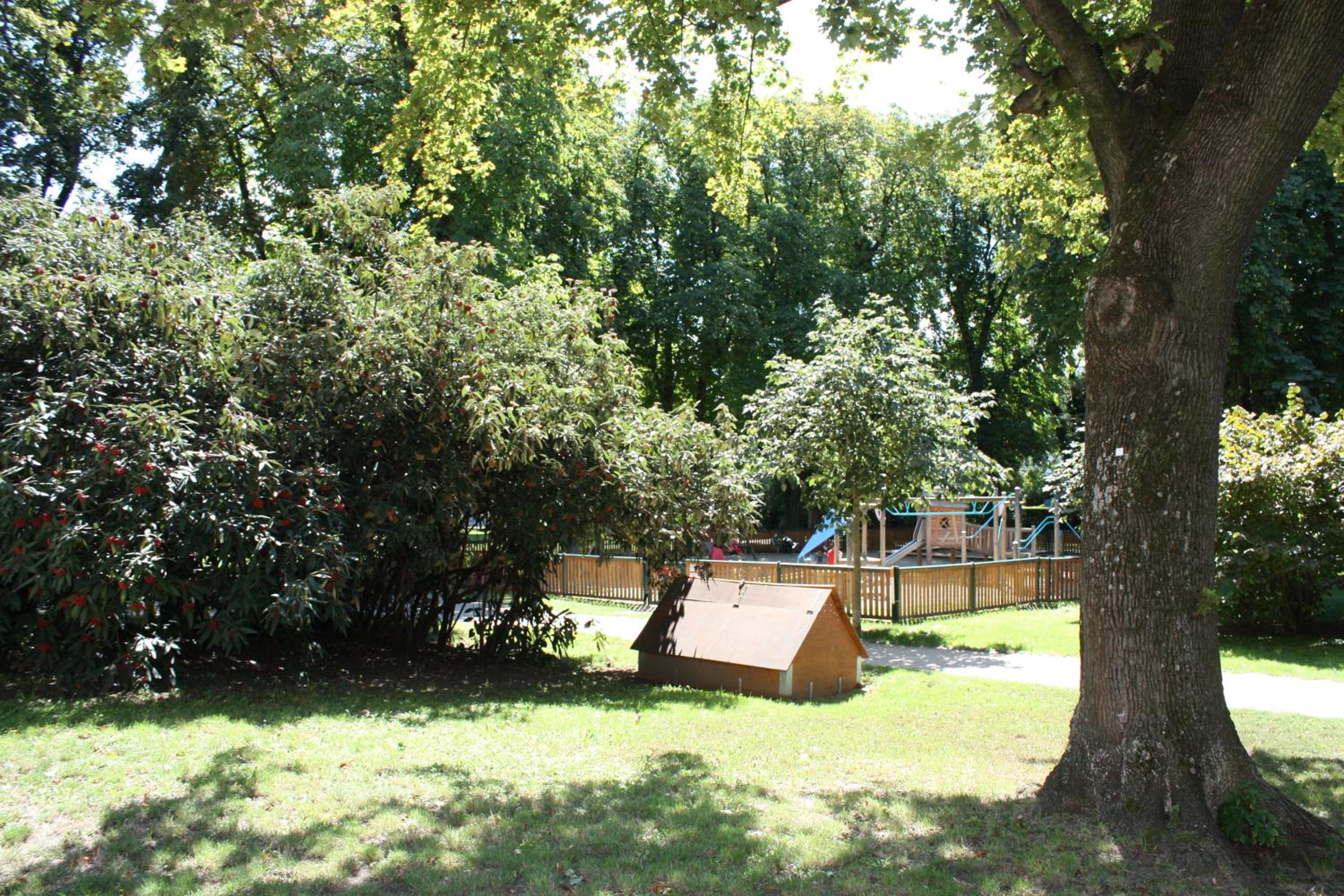 Фото GoVienna - Charming Studio